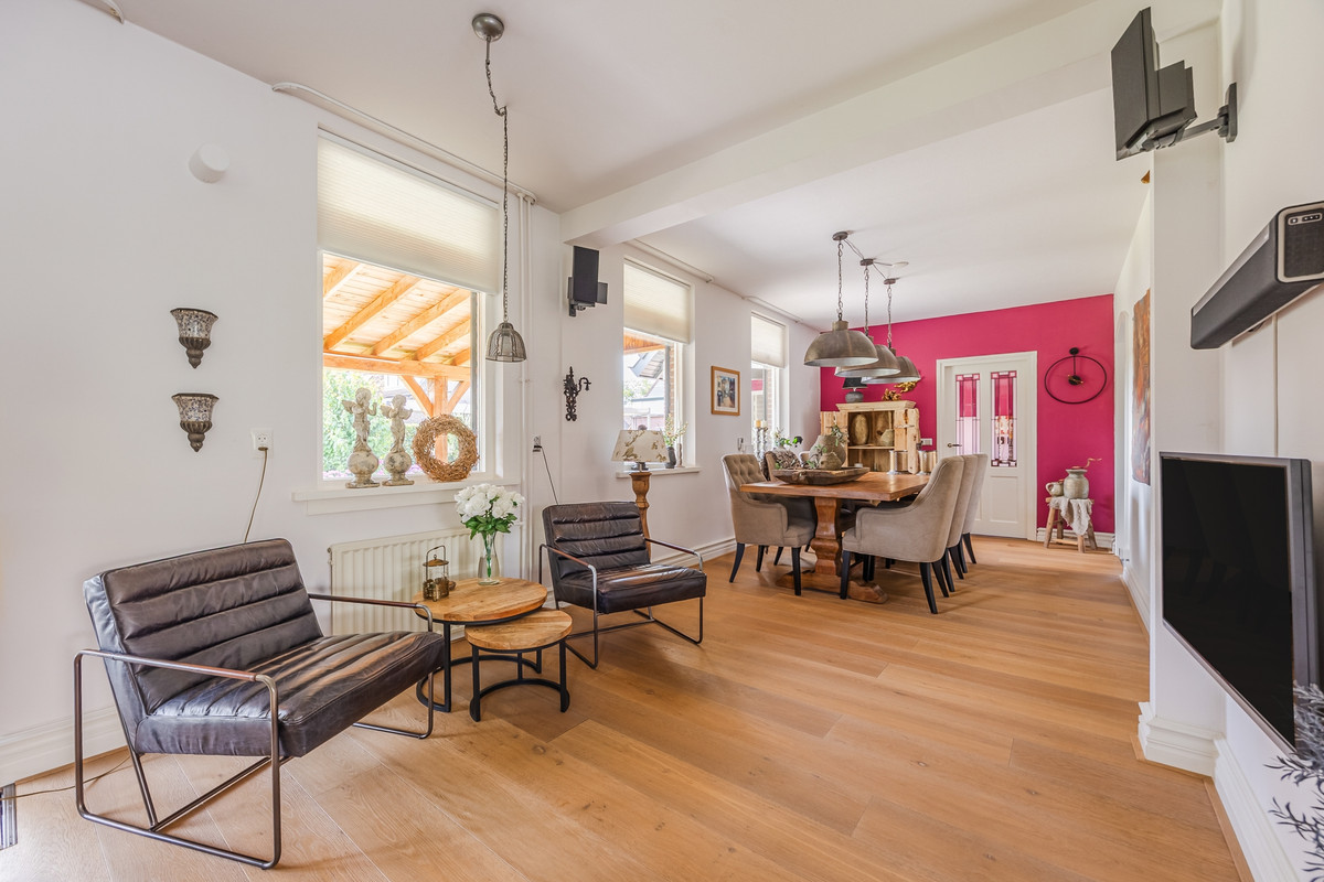 Vrijstaande woning te koop: Anjerlaan 32, Almkerk