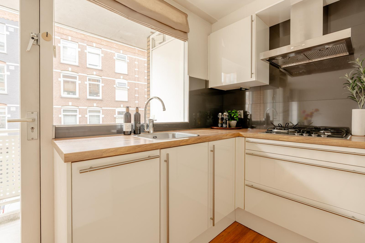 Appartement te koop: Van Ostadestraat 190A, Amsterdam