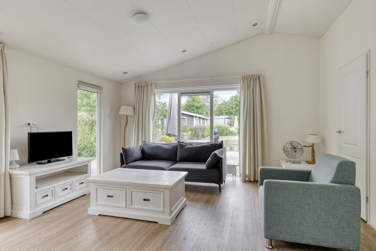 Vrijstaande woning te koop: Buitenhuizerweg 2-159, Velsen-Zuid