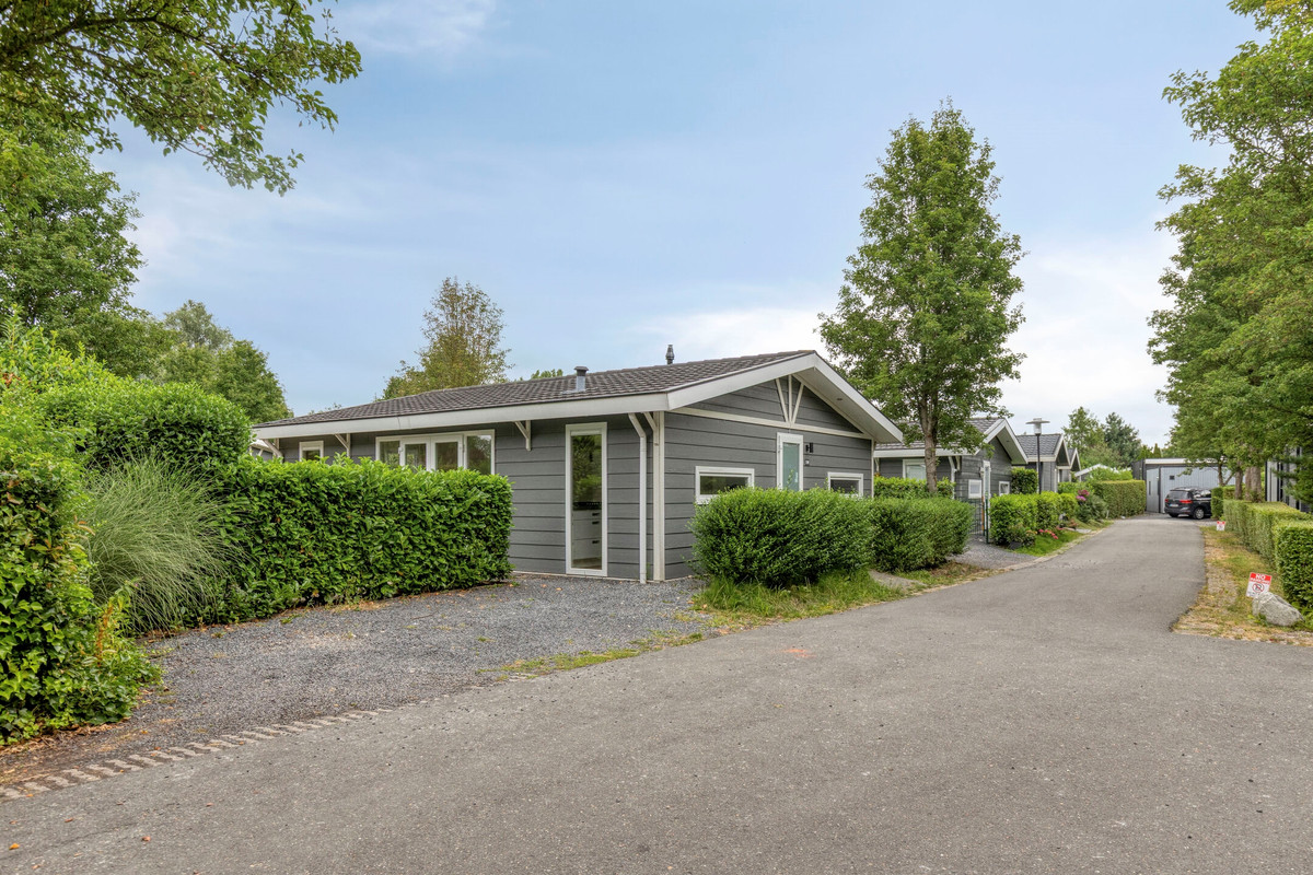 Vrijstaande woning te koop: Buitenhuizerweg 2-159, Velsen-Zuid