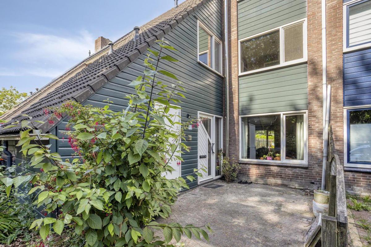 Tussenwoning te koop: Windmolen 93, Hoorn