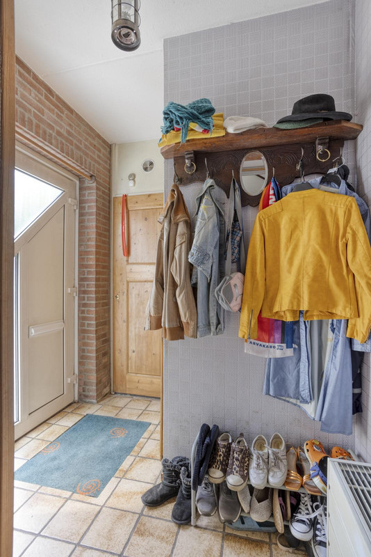 Tussenwoning te koop: Windmolen 93, Hoorn