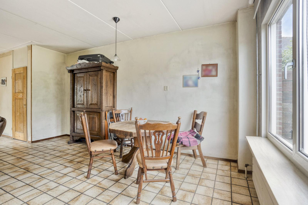 Tussenwoning te koop: Windmolen 93, Hoorn
