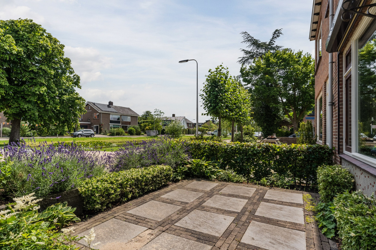 Tussenwoning te koop: Burg van Gentsingel 11, Schipluiden