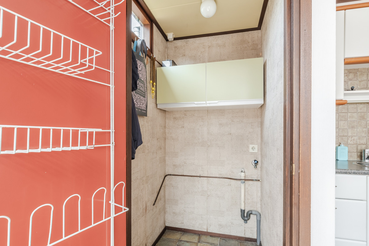 Tussenwoning te koop: Burg van Gentsingel 11, Schipluiden