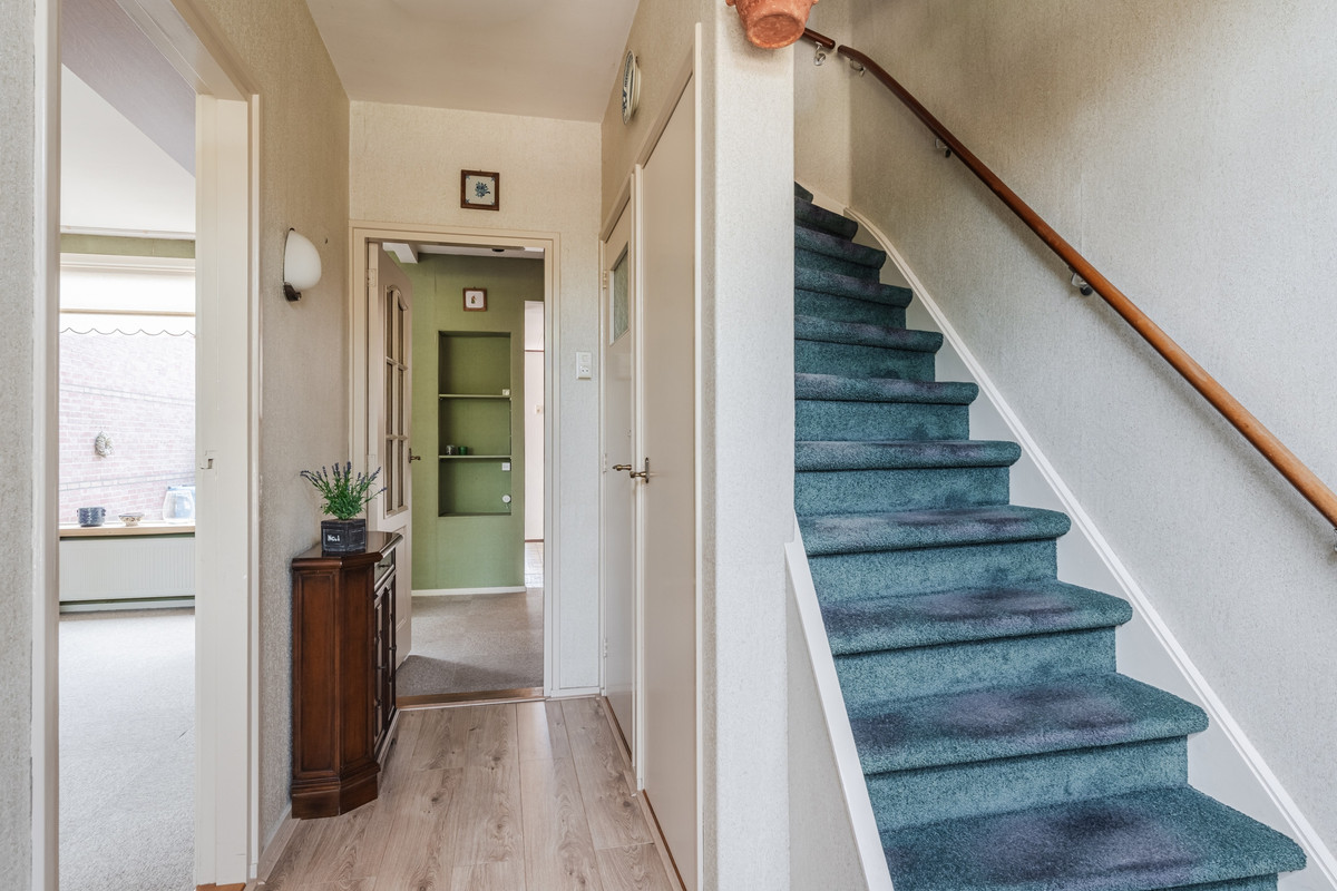 Tussenwoning te koop: Burg van Gentsingel 11, Schipluiden