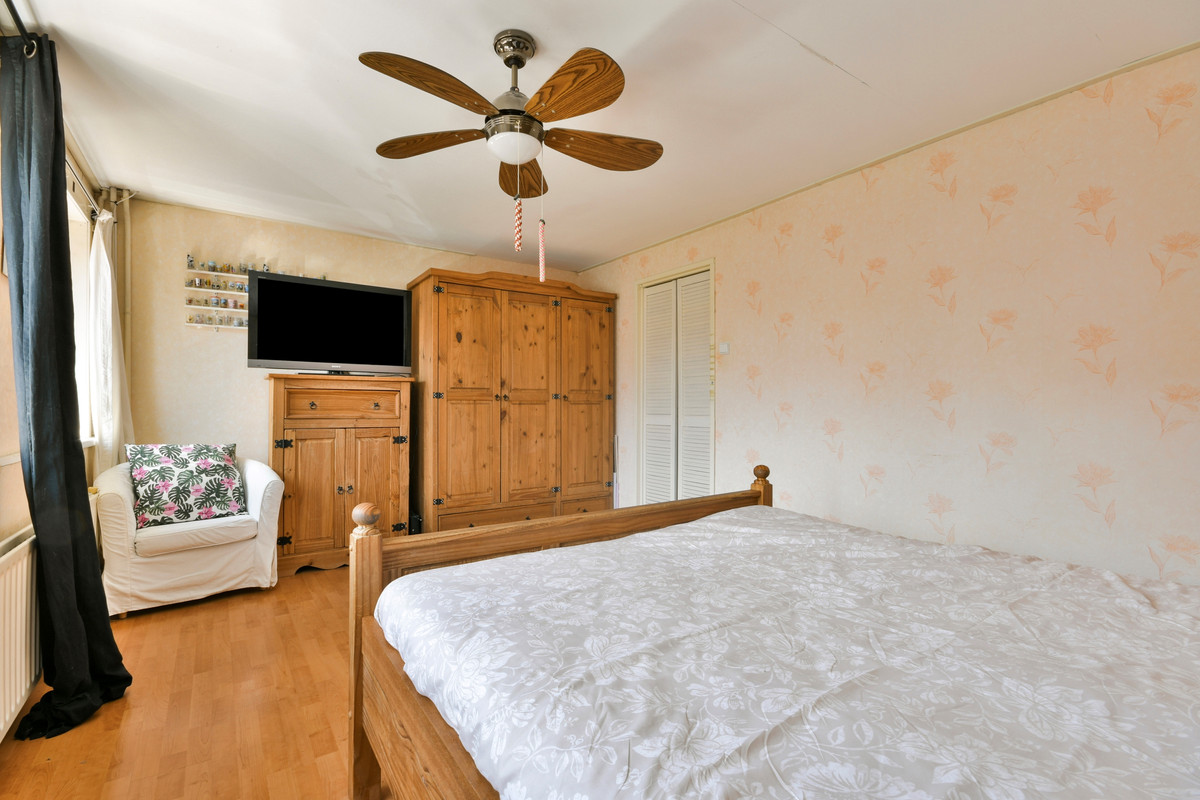 Hoekwoning te koop: Lijsterbesstraat 2, Zaandam