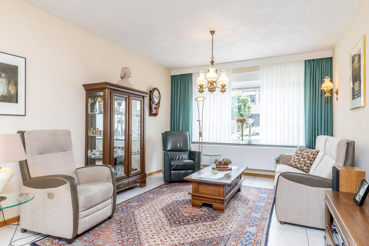 Tussenwoning te koop: Keizerstraat 22, Landgraaf