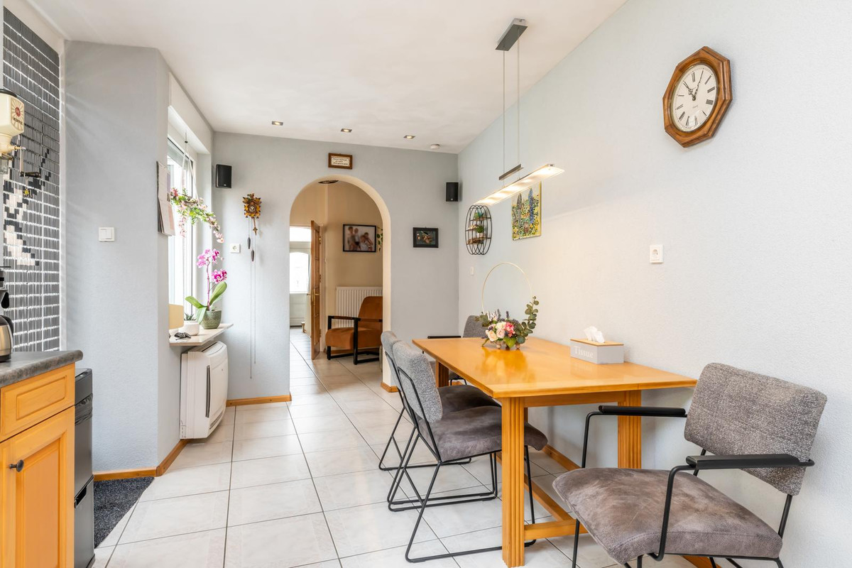 Tussenwoning te koop: Keizerstraat 22, Landgraaf