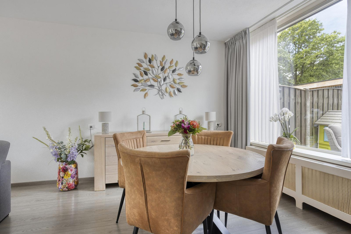 Tussenwoning te koop: Vivaldistraat 105, Tilburg