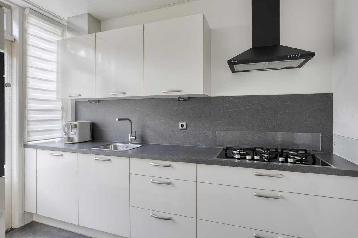 Tussenwoning te koop: Vivaldistraat 105, Tilburg