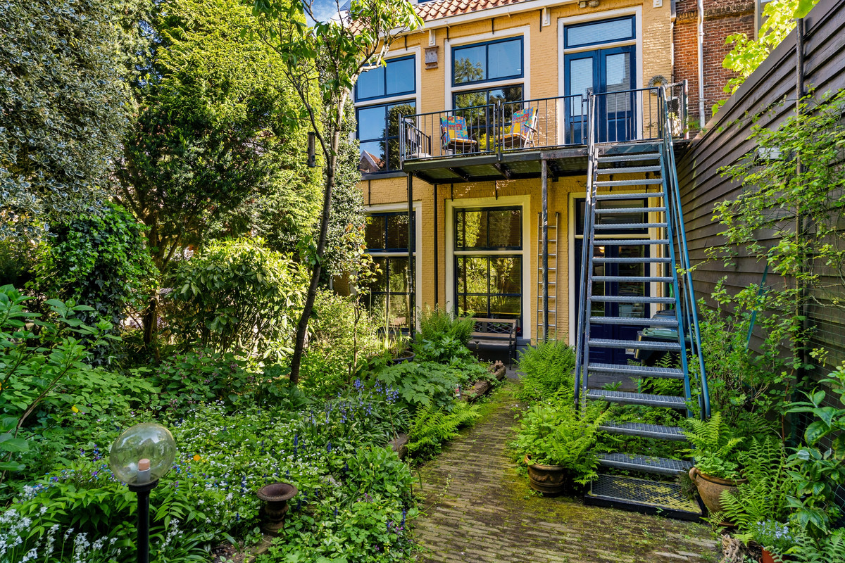 Hoekwoning te koop: Bagijnestraat 54, Leeuwarden