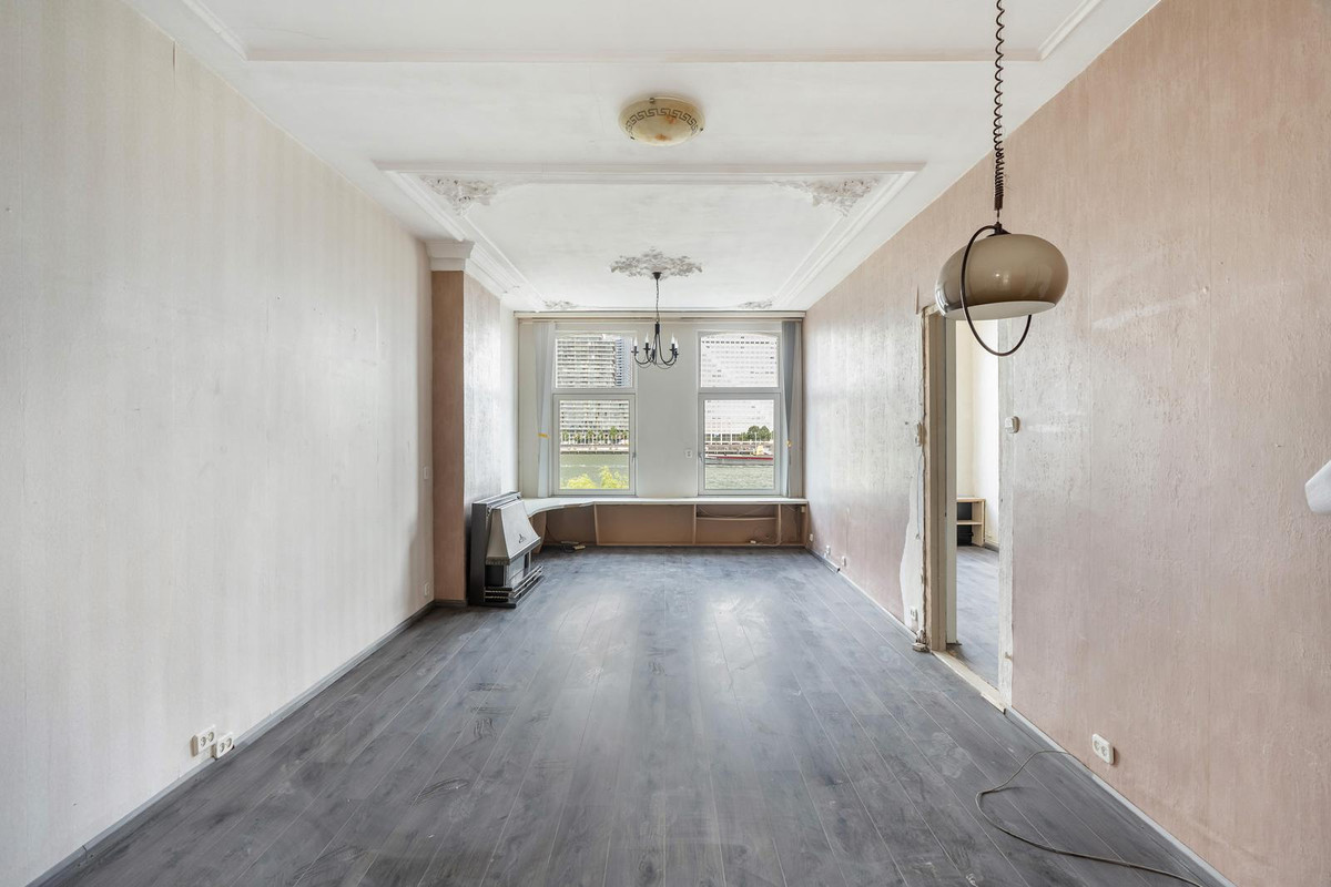 Appartement te koop: Maaskade 93A02, Rotterdam