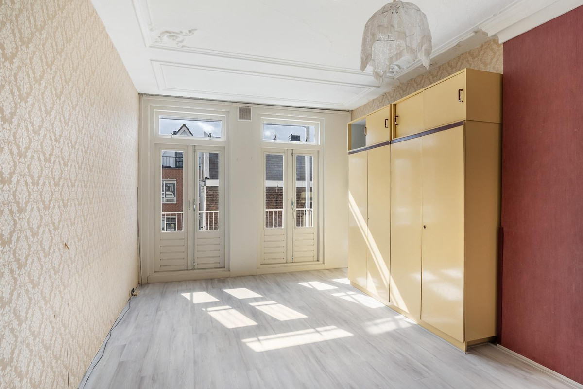 Appartement te koop: Maaskade 93A02, Rotterdam