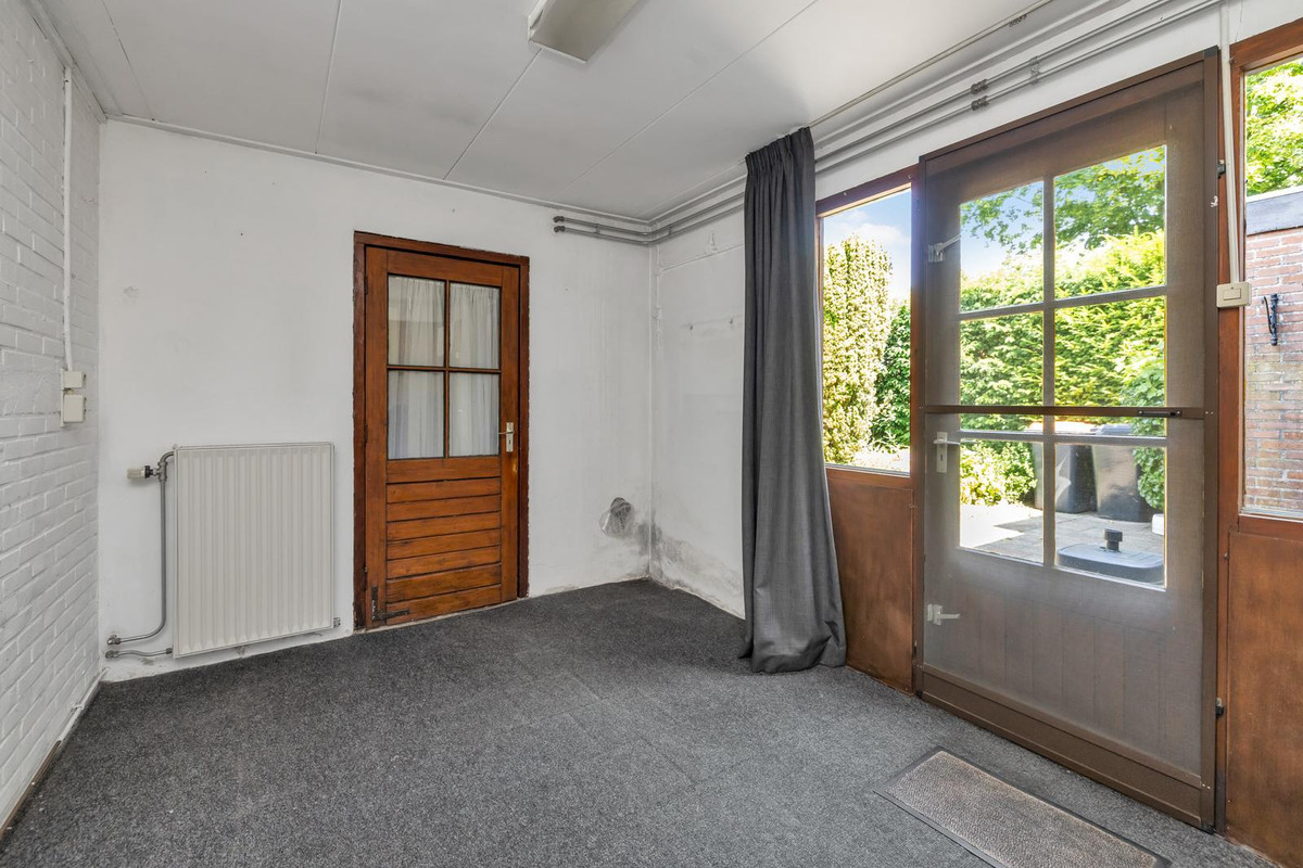 Twee-onder-één-kap te koop: Tulpstraat 61, Losser