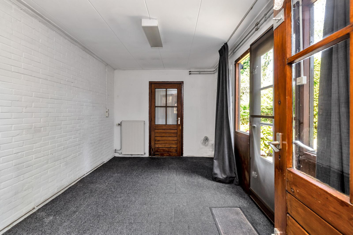 Twee-onder-één-kap te koop: Tulpstraat 61, Losser