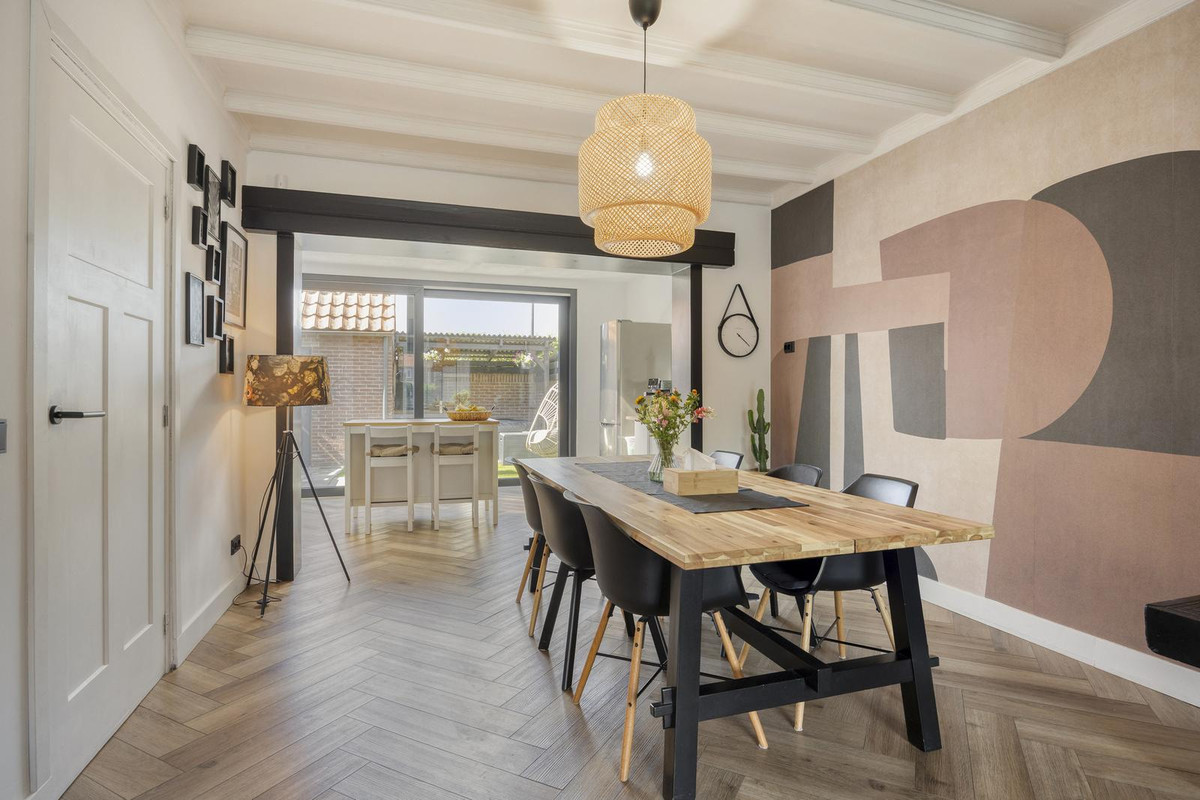 Tussenwoning te koop: Burgemeester Ploegmakerslaan 79, Oss