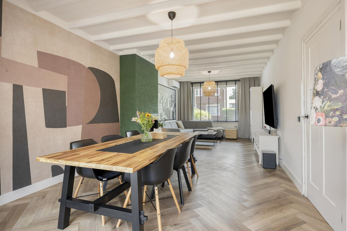 Tussenwoning te koop: Burgemeester Ploegmakerslaan 79, Oss