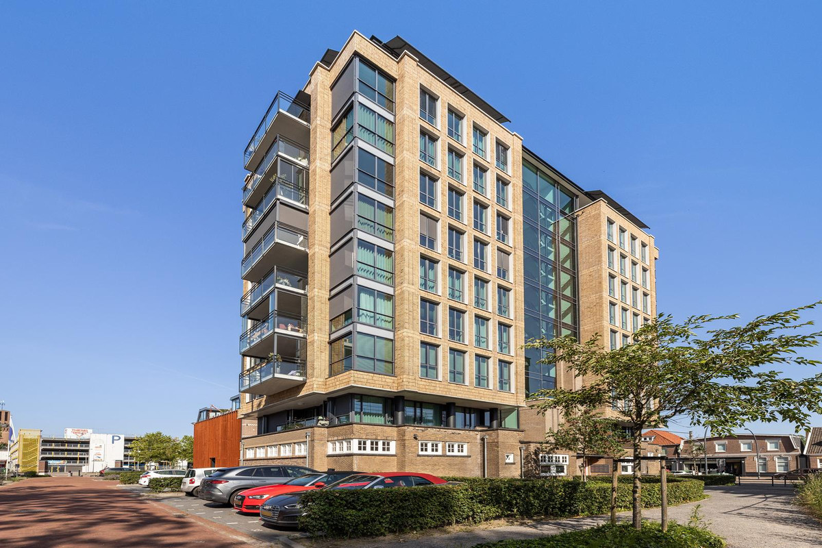 Appartement te koop: Dr. Ariënsstraat 69, Hengelo