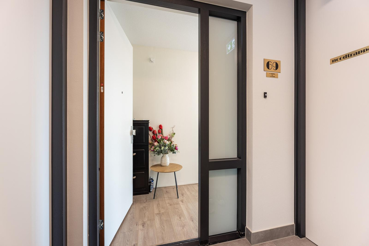 Appartement te koop: Dr. Ariënsstraat 69, Hengelo
