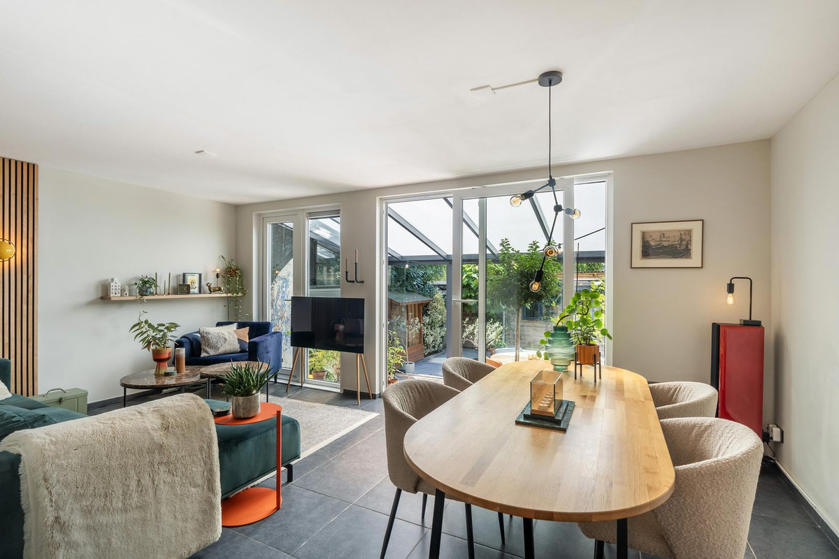 Appartement te koop: Veelzigtstraat 19, Rotterdam