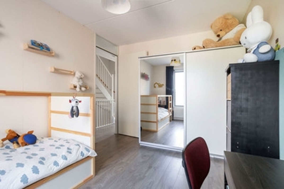 Tussenwoning te huur: Amaterasuhof 33, Almere