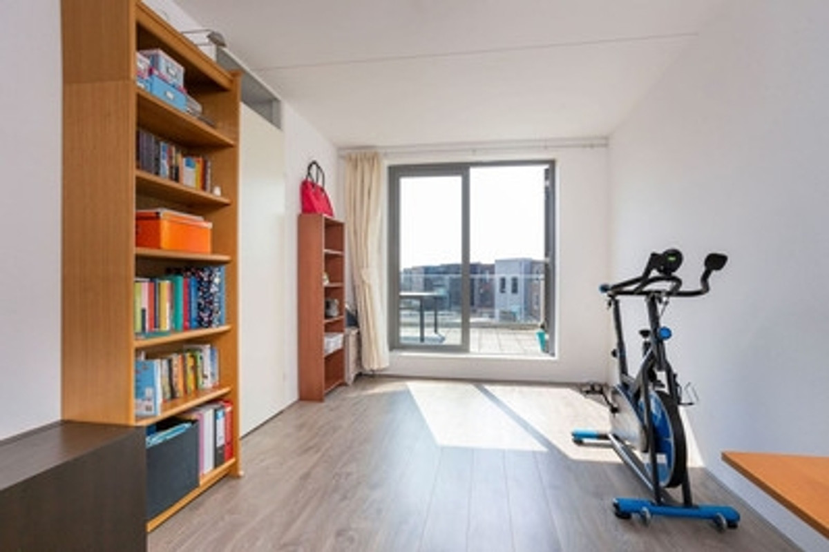 Tussenwoning te huur: Amaterasuhof 33, Almere