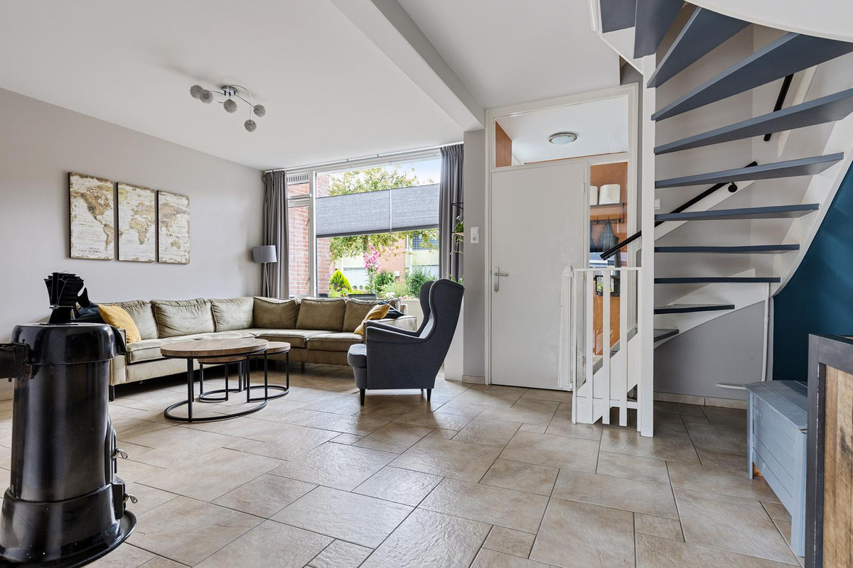 Tussenwoning te koop: Witte de Withlaan 8, Woudenberg