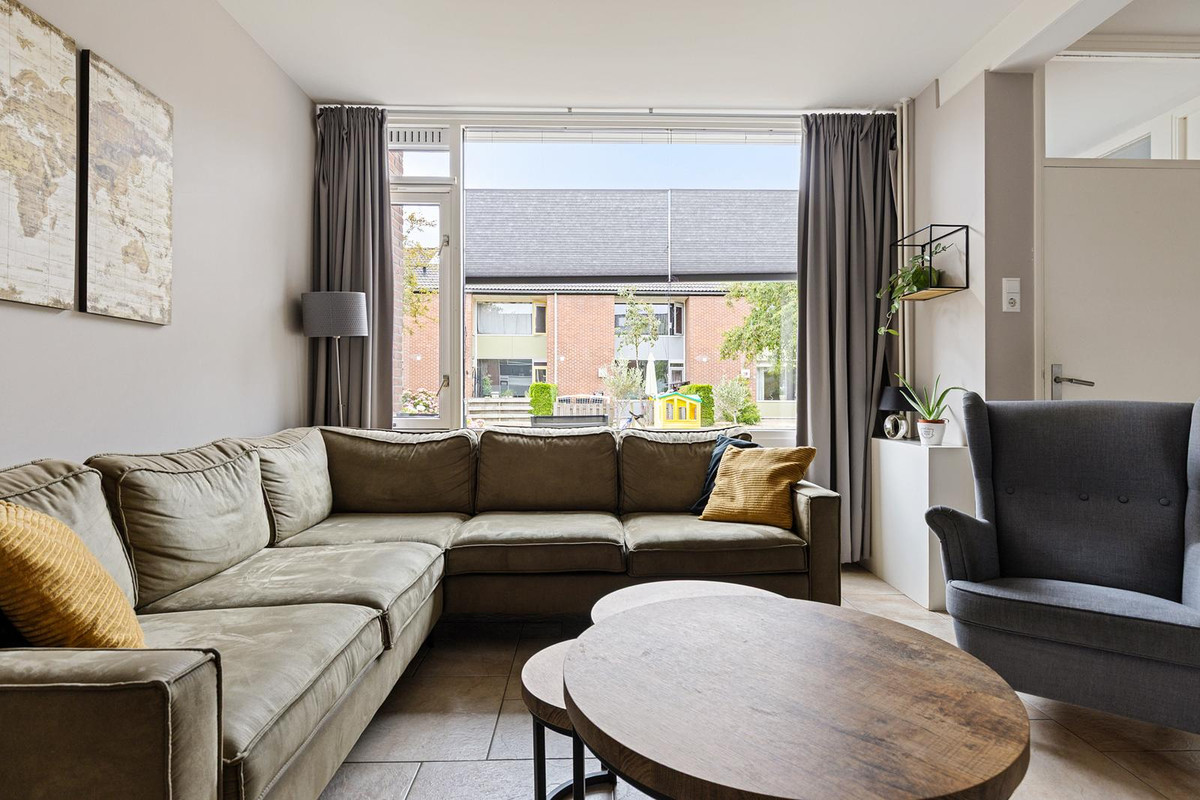 Tussenwoning te koop: Witte de Withlaan 8, Woudenberg