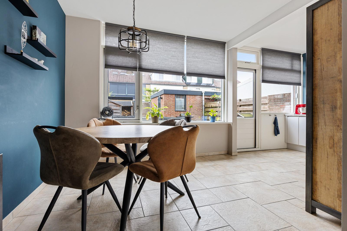 Tussenwoning te koop: Witte de Withlaan 8, Woudenberg