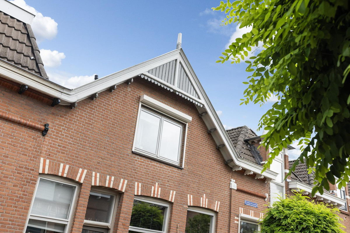 Tussenwoning te koop: De la Reystraat 6, Dordrecht