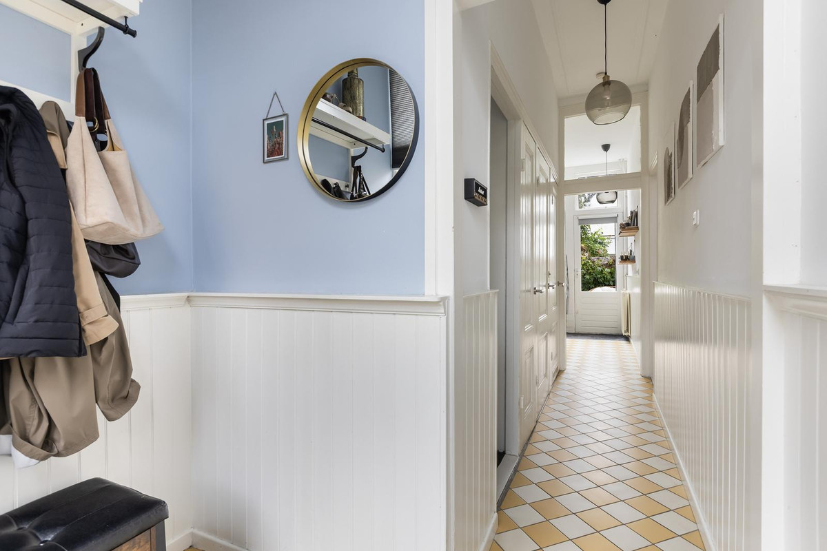 Tussenwoning te koop: De la Reystraat 6, Dordrecht