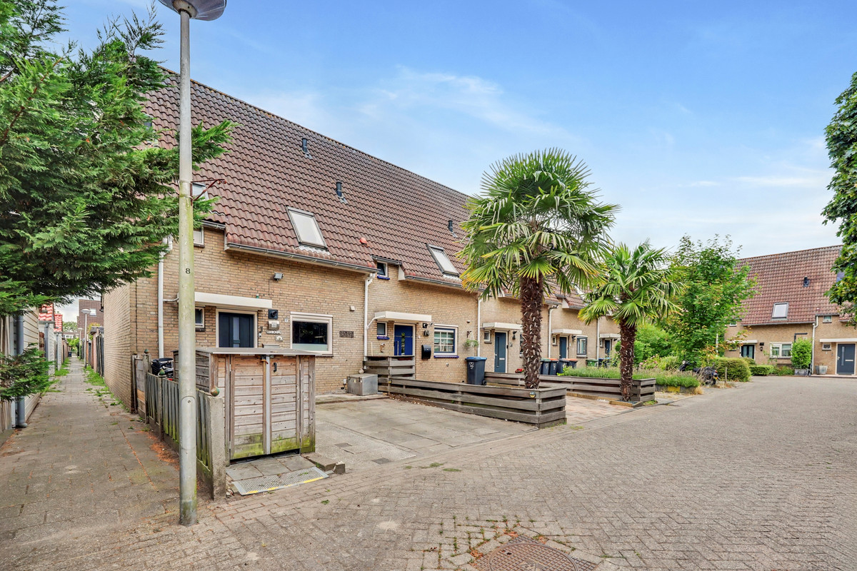 Hoekwoning te koop: Troubadour 1, Rhoon