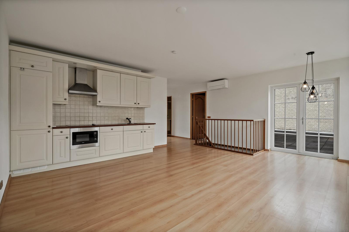 Appartement te koop: Meidoornstraat 128C, 'S-Gravenhage