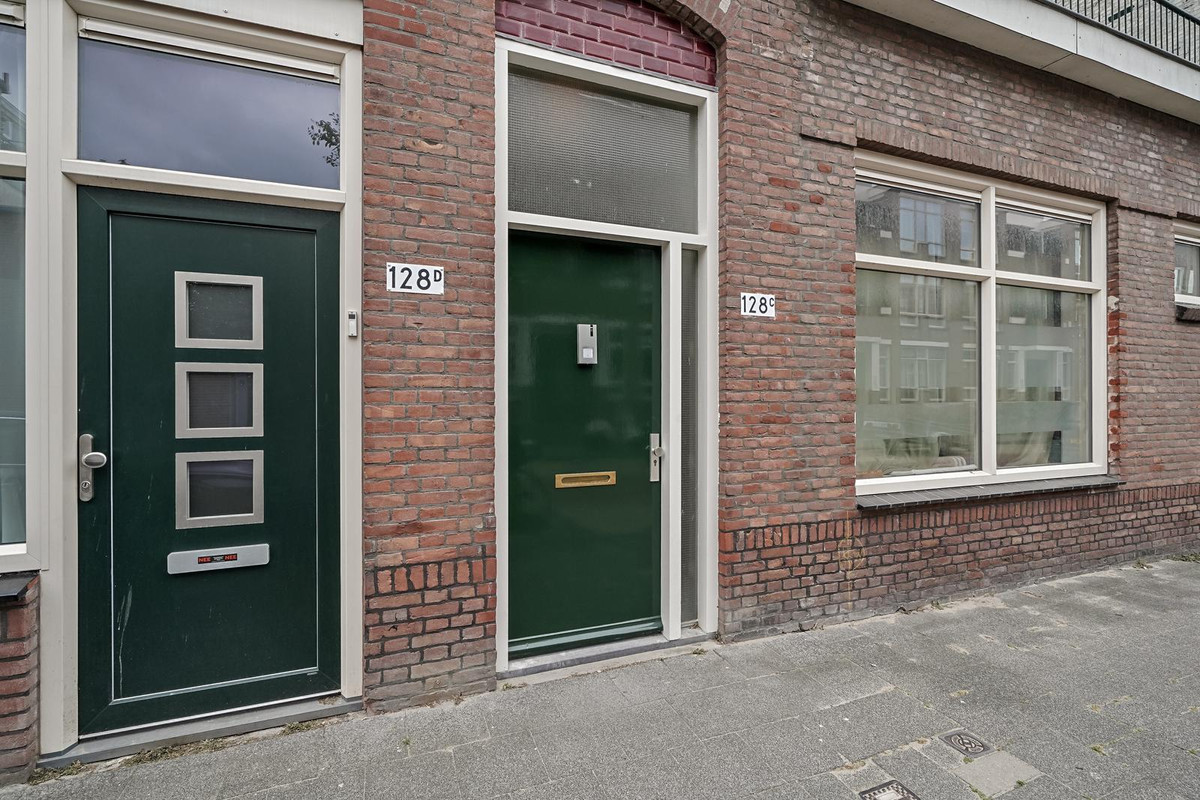 Appartement te koop: Meidoornstraat 128C, 'S-Gravenhage