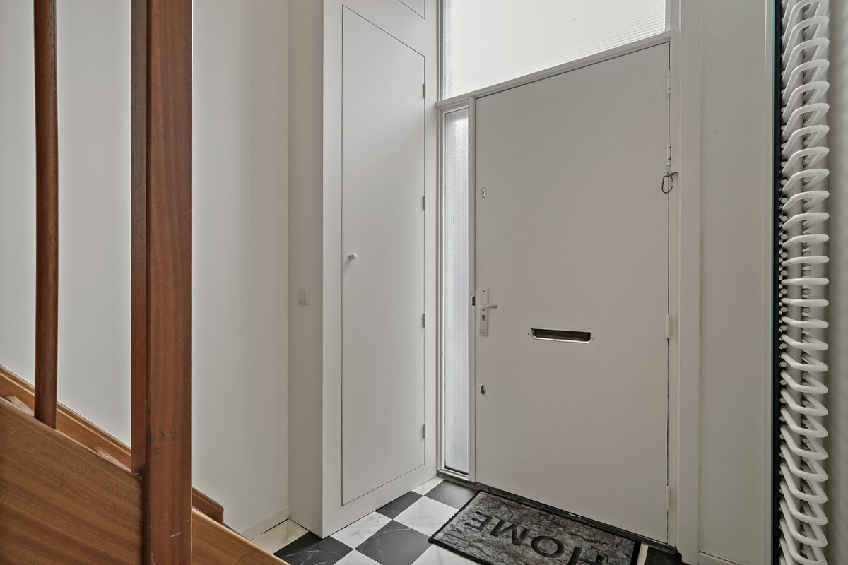 Appartement te koop: Meidoornstraat 128C, 'S-Gravenhage