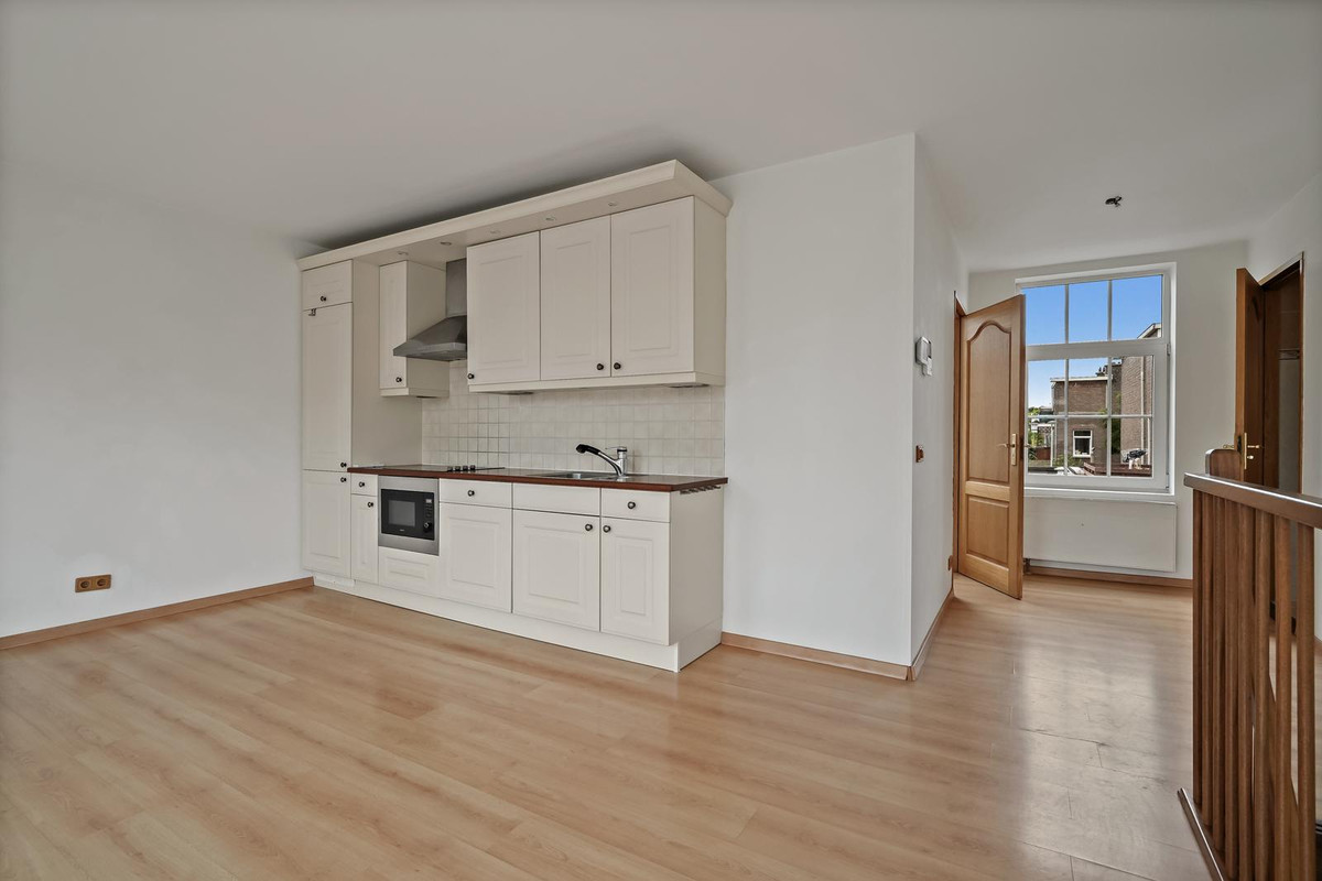 Appartement te koop: Meidoornstraat 128C, 'S-Gravenhage