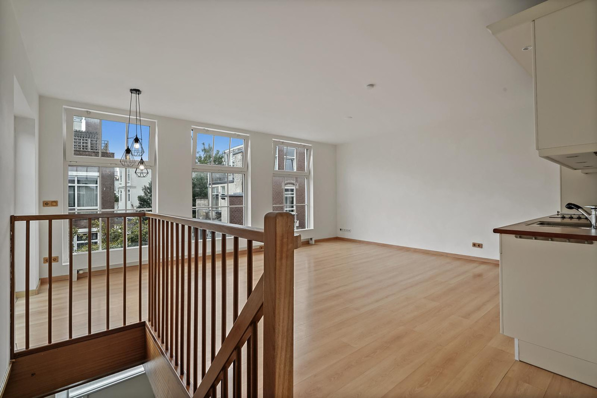Appartement te koop: Meidoornstraat 128C, 'S-Gravenhage