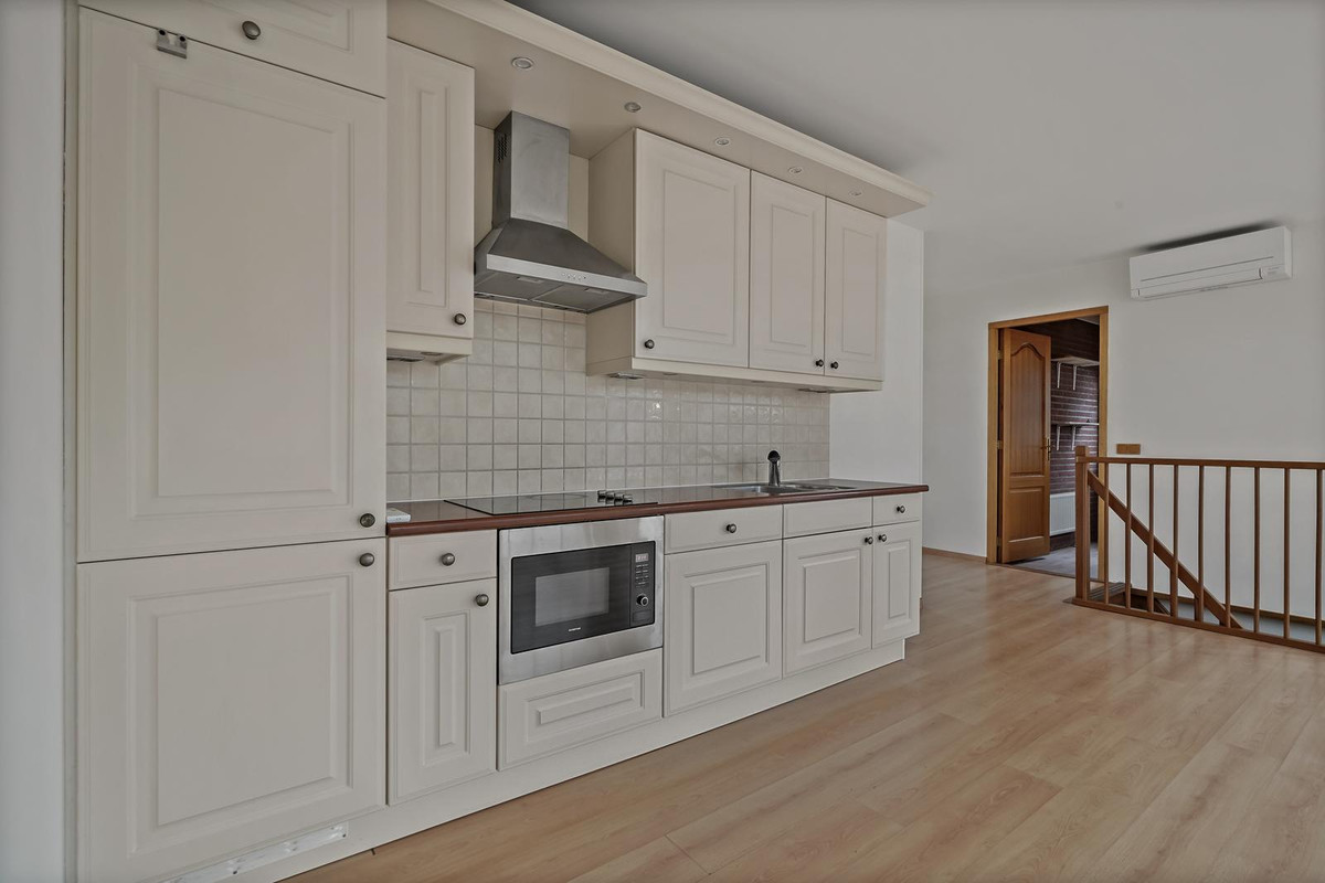 Appartement te koop: Meidoornstraat 128C, 'S-Gravenhage