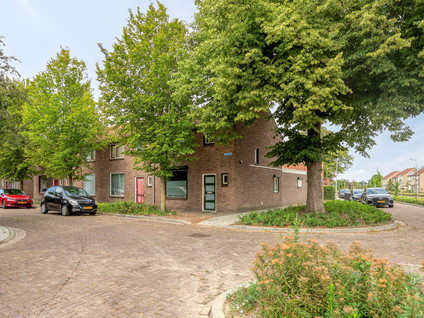 Dijkstraat 16