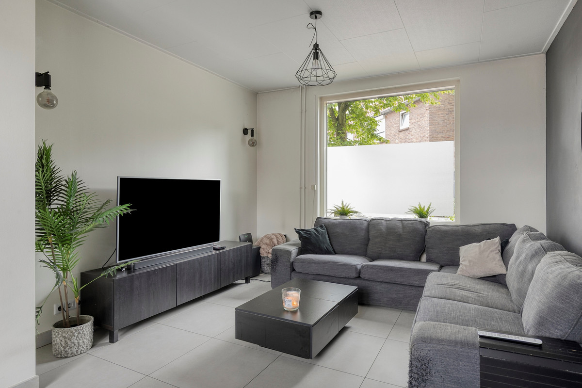 Hoekwoning te koop: Dijkstraat 16, Sas Van Gent