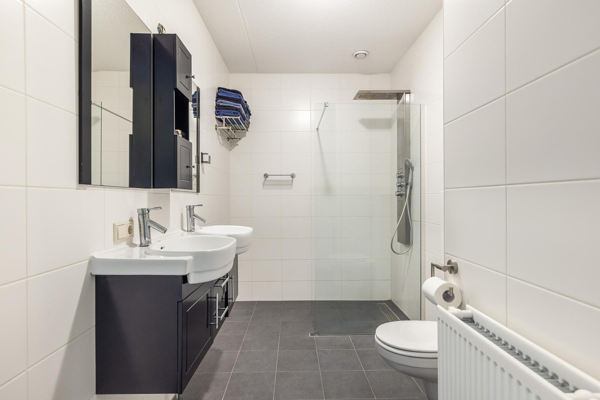 Appartement te koop: Leerparkpromenade 355, Dordrecht