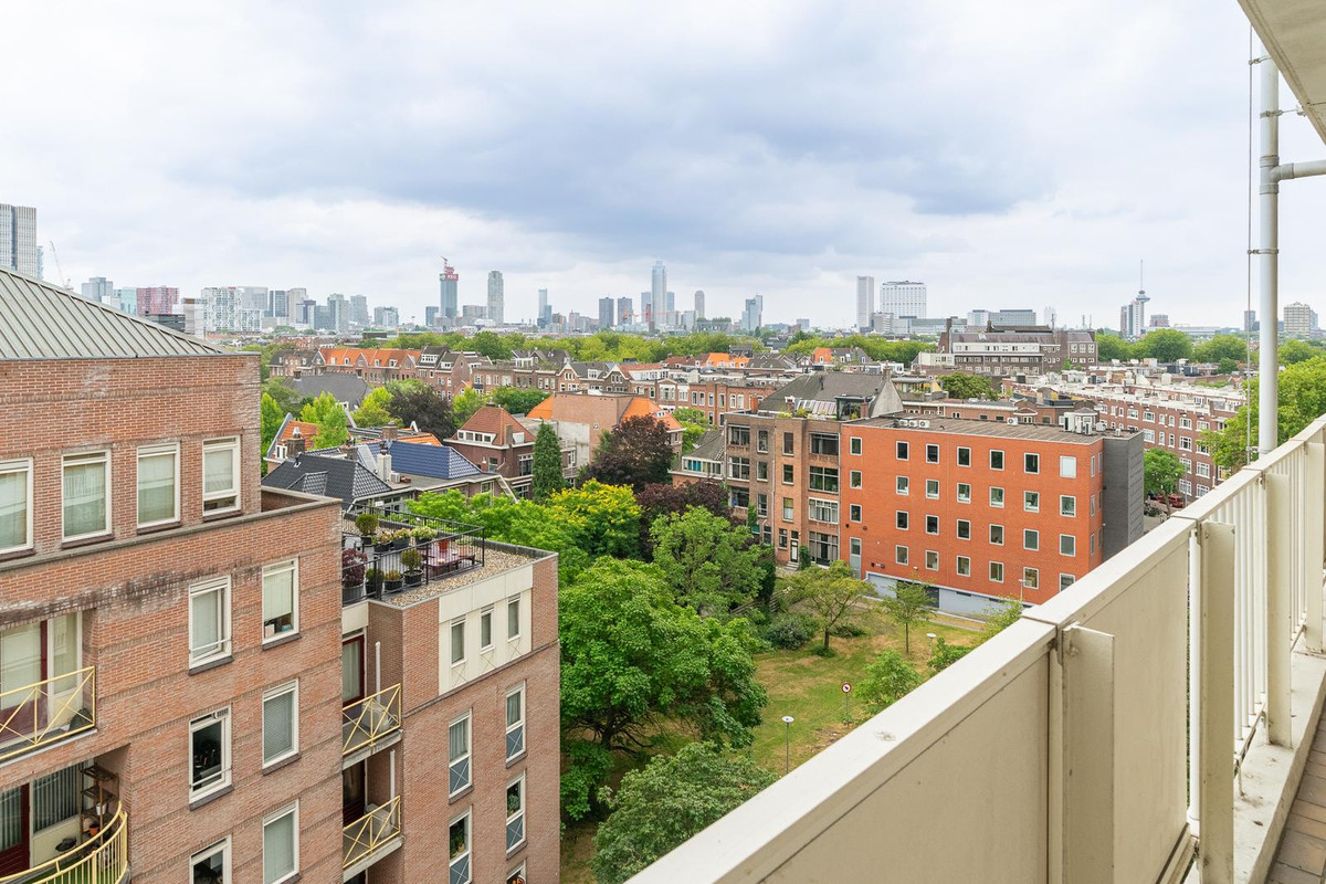 Studio te koop: Suze Groeneweglaan 267, Rotterdam