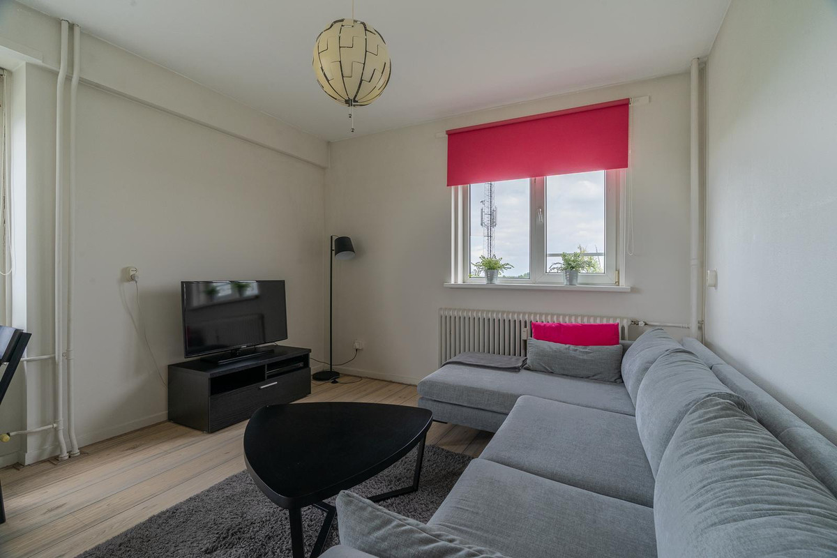Studio te koop: Suze Groeneweglaan 267, Rotterdam
