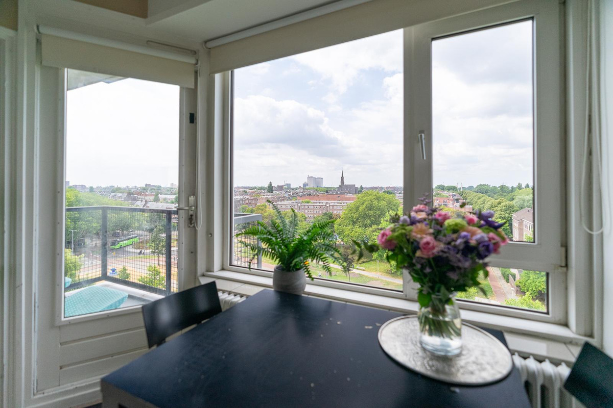 Studio te koop: Suze Groeneweglaan 267, Rotterdam