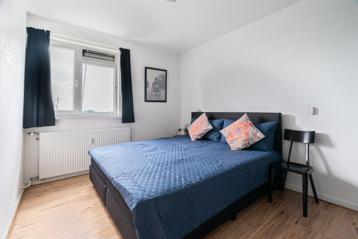 Studio te koop: Suze Groeneweglaan 267, Rotterdam