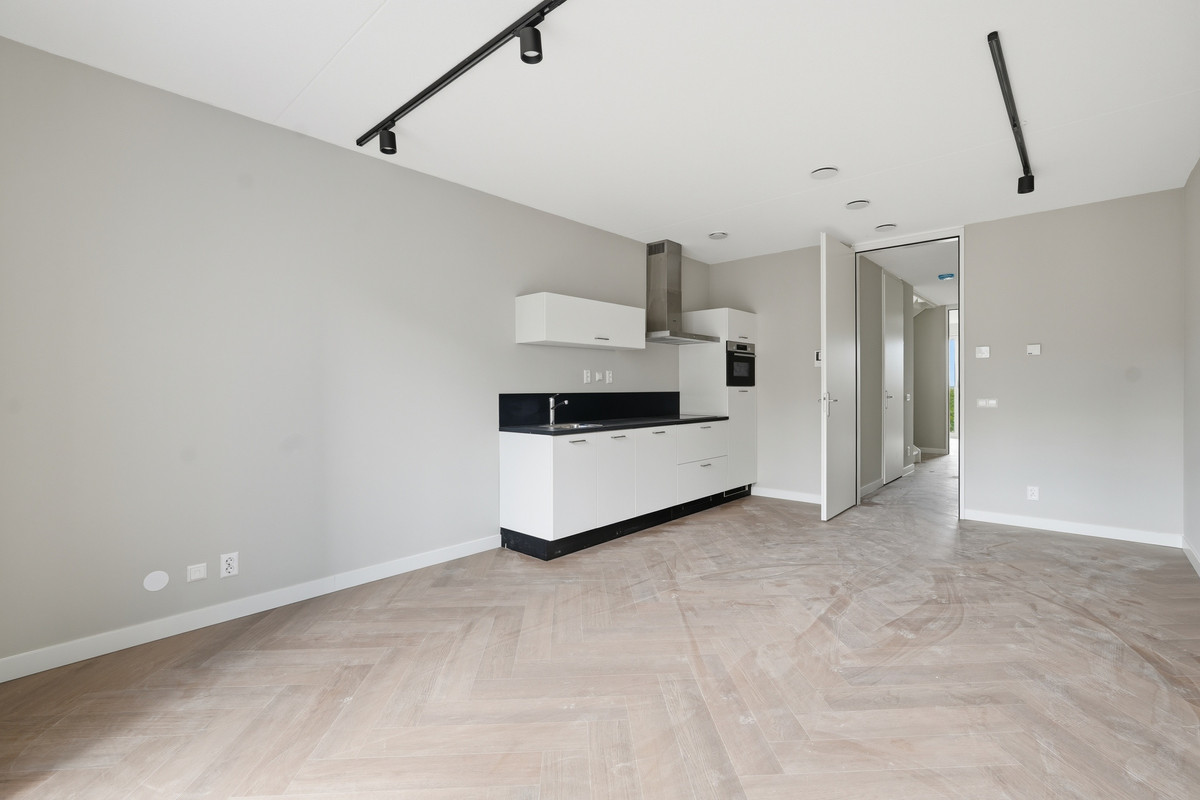 Appartement te huur: Burnhamstraat 105, Hoofddorp