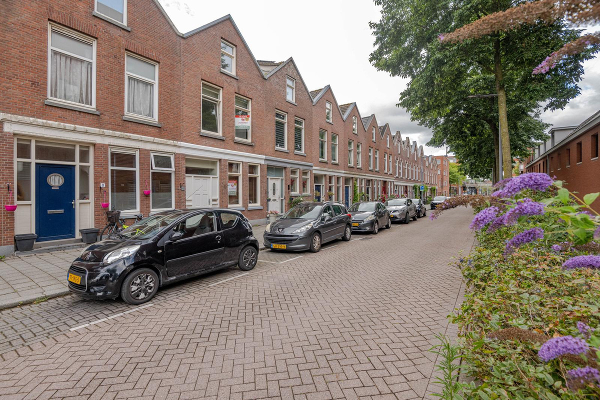 Tussenwoning te koop: Dokstraat 10, Rotterdam