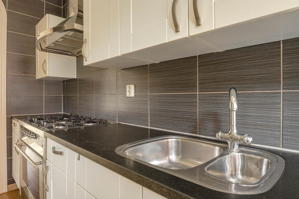 Tussenwoning te koop: Dokstraat 10, Rotterdam