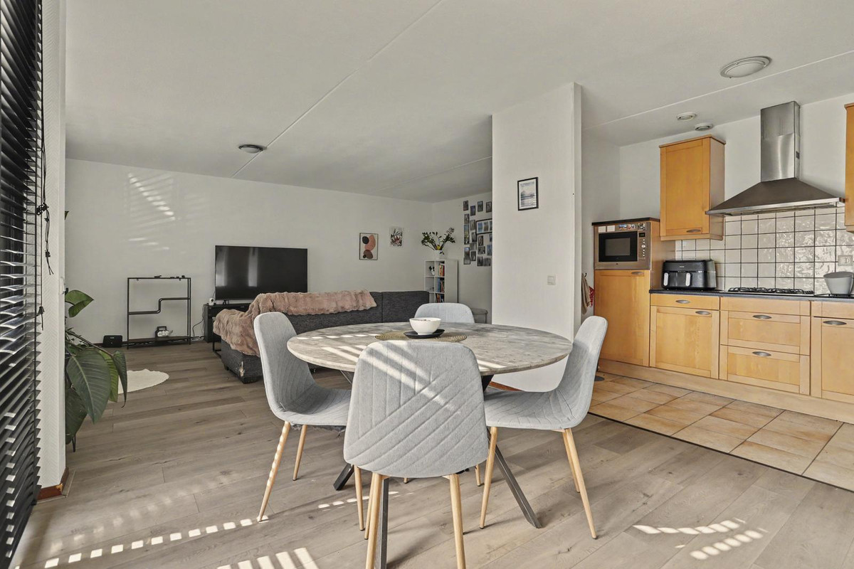 Appartement te koop: Jan Pannebakkerhof 25, Waalwijk